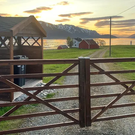 別荘 The Lighthouse Keepers House