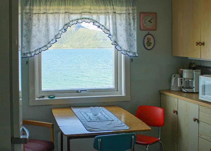 Casa de Férias The Lighthouse Keepers House Krokelvdalen