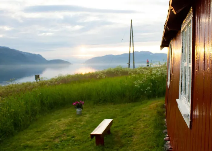 The Lighthouse Keepers House * Krokelvdalen